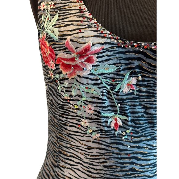 CACHE Dress Body Hug Lined Beaded Embroidery 13.5" Split Scoop Front Back $198 - Picture 4 of 9